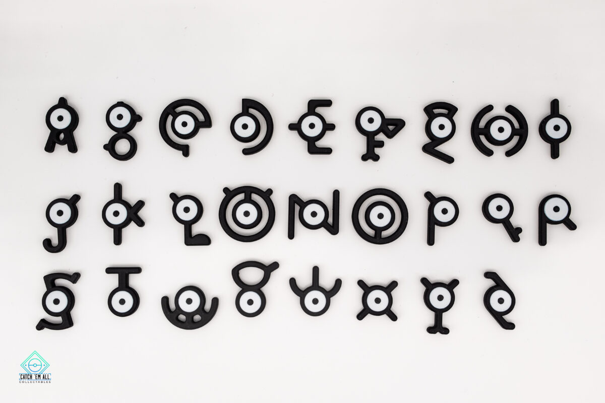 Pokémon Unown magneten voor op de koelkast of elk ander magnetisch oppervlak. Het volledige Unown alfabet met mooi ingewerkte magneet.